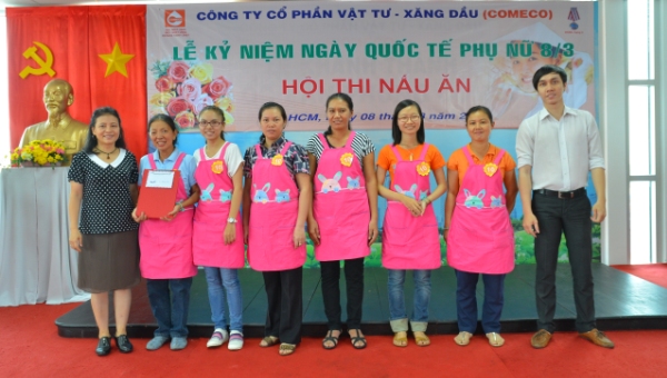 Hình ảnh trao giải cho các đội thi